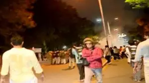 തലസ്ഥാനത്ത് യുവജന വിദ്യാര്‍ത്ഥി സംഘടനകളുടെ സംഘര്‍ഷം: ഹോസ്റ്റലില്‍ കയറി ലാത്തിച്ചാര്‍ജ് നടത്തി പൊലീസ്