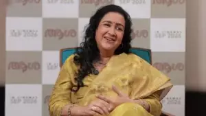 നിങ്ങളൊക്കെ പറയുമ്പോഴാണ് ആ കഥാപാത്രം വലിയ സംഭവമാണെന്ന് അറിയുന്നത്, ആകെ രണ്ടുമൂന്ന് സീന്‍ മാത്രമേ ചെയ്തുള്ളൂ: ഉര്‍വശി