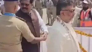 മൈസൂരു ദസറ; ദളിത് മന്ത്രിമാര്‍ പൂജ നടത്തുന്നത് തടഞ്ഞ് പൊലീസ്: വീഡിയോ, വിവാദം