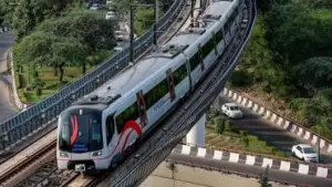 നിങ്ങള്‍ അസംതൃപ്തരാണോ? എന്നാല്‍ തനിച്ചില്ല: ദല്‍ഹി മെട്രോയില്‍ സര്‍ക്കാര്‍ വിരുദ്ധ പോസ്റ്റര്‍: കേസ് രജിസ്റ്റര്‍ ചെയ്തു