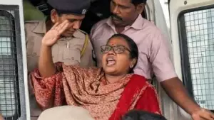 ഫാസിസത്തിന്റെ അത്യുന്നതി: എന്‍.ടി.കെ സ്ഥാനാര്‍ത്ഥിയുടെ അറസ്റ്റില്‍ ടി.വി.കെക്കെതിരെ സീമാന്‍