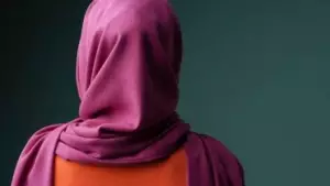 മുസ്‌ലിം സ്ത്രീകളുടെ ഫോട്ടോകളില്‍ നിന്ന് ഹിജാബ് നീക്കം ചെയ്യുന്നു; എ.ഐ ചാറ്റ്‌ബോട്ടുകള്‍ക്കെതിരെ കണ്ടെത്തലുമായി ദി ഗാര്‍ഡിയന്‍