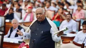 ഗ്യാനേഷ് കുമാറിനെ രാജ്യദ്രോഹക്കുറ്റത്തിന് വിചാരണ ചെയ്യണം: മല്ലികാര്‍ജുന്‍ ഖാര്‍ഗെ