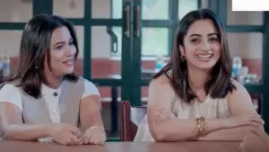 ‘ചേച്ചി ഒരു കുലസ്ത്രീയാണ്, കുറച്ച് ആന്റി വൈബാണ്; എന്നെയൊക്കെ ആര് കല്യാണം കഴിക്കുമെന്ന് ചോദിക്കാറുണ്ട്’; അഖിത
