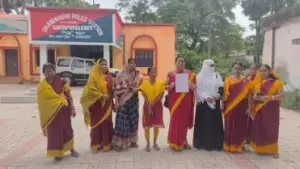 ഒഡീഷ വോട്ടർപട്ടികയിൽ നിന്ന് നൂറുകണക്കിന് വോട്ടർമാരെ ഒഴിവാക്കാൻ വ്യാജ അപേക്ഷകൾ; ഉദ്യോഗസ്ഥനെ സസ്‌പെൻഡ് ചെയ്തു