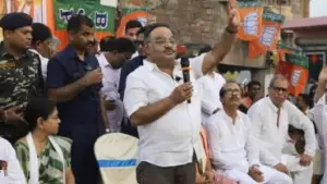 ഇത് ബാബരി-മന്ദിർ രാഷ്ട്രീയത്തിനുള്ള സമയമല്ല': ബംഗാൾ ഉപതെരഞ്ഞെടുപ്പിൽ ന്യൂനപക്ഷ വോട്ട് ലക്ഷ്യമിട്ട് ബി.ജെ.പി