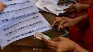 യു.പിയിൽ വോട്ടർപട്ടികയിൽ വൻ ക്രമക്കേട്; സംസ്ഥാനവ്യാപക പരിശോധനയ്ക്ക് ഉത്തരവിട്ട് മുഖ്യ തെരഞ്ഞെടുപ്പ് ഓഫീസർ