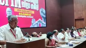 കേരളത്തില്‍ യു.ഡി.എഫ് സര്‍ക്കാര്‍ നടപ്പാക്കുന്നത് ആര്‍.എസ്.എസ്-ബി.ജെ.പി അജണ്ട: പിണറായി വിജയന്‍