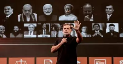 ദീപം തെളിയിക്കാന്‍ പണമുണ്ട്, ഹോസ്റ്റലുകള്‍ക്കില്ല; മോദിയുടെ ജന്മദിനാഘോഷത്തെ വിമര്‍ശിച്ച് രാഹുല്‍ ഗാന്ധി