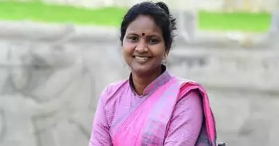 കോണ്‍ഗ്രസ് സസ്‌പെന്‍ഡ് ചെയ്തയാളെ അഡീഷണല്‍ പി.എ ആക്കാന്‍ നീക്കം; നിയമസഭാ സെക്രട്ടറിക്ക് കത്ത് നല്‍കി രമ്യ ഹരിദാസ്