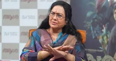 ഞാൻ കൂടെ അഭിനയിച്ചാൽ പ്രാധാന്യം കുറഞ്ഞ് പോവുമോ എന്ന് ചിന്തിച്ച ആർട്ടിസ്റ്റുകൾ ഉണ്ടായിരുന്നു: ഉർവശി