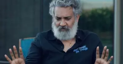 ആക്ഷനെല്ലാം പിന്നെയാണ് ഇമോഷനാണ് പ്രധാന്യം കൊടുക്കാറുള്ളത്, പക്ഷേ മലയാളത്തില്‍ ബാക്ക്ഗ്രൗണ്ട് ആക്ടേഴ്‌സ് പോലും അഭിനയിക്കുകയാണെന്ന് തോന്നില്ല: എസ്.എസ് രാജമൗലി
