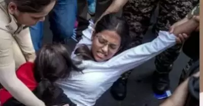 മാധ്യമപ്രവര്‍ത്തകയ്‌ക്കെതിരായ ലൈംഗികാതിക്രമം; പാര്‍ലമെന്റ് സ്ട്രീറ്റ് പൊലീസ് സ്റ്റേഷന് മുന്നില്‍ സി.ജെ.പി പ്രതിഷേധം