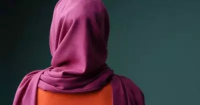 മുസ്‌ലിം സ്ത്രീകളുടെ ഫോട്ടോകളില്‍ നിന്ന് ഹിജാബ് നീക്കം ചെയ്യുന്നു; എ.ഐ ചാറ്റ്‌ബോട്ടുകള്‍ക്കെതിരെ കണ്ടെത്തലുമായി ദി ഗാര്‍ഡിയന്‍