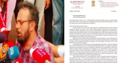 ഭയപ്പെടുത്തി ജനാധിപത്യത്തിന്റ വായടപ്പിക്കാനാവില്ല. സംവാദത്തിന്റെ കരുത്തിന് പകരം ലാത്തിയുടെ ബലം പ്രയോഗിക്കാന്‍ സര്‍ക്കാരിന് ആവില്ല: ദല്‍ഹി പൊലീസിനെതിരെ രാഷ്ട്രപതിയ്ക്ക് കത്തെഴുതി ജോണ്‍ ബ്രിട്ടാസ്