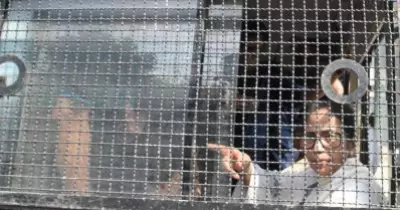 ജന്തര്‍ മന്തര്‍ പ്രക്ഷോഭം: കസ്റ്റഡിയിലെടുത്തതത് മൂന്ന് മുന്‍ മുഖ്യമന്ത്രിമാരെ; സ്റ്റേഡിയങ്ങളെയും തടങ്കല്‍ കേന്ദ്രങ്ങളാക്കി ദല്‍ഹി പൊലീസ്