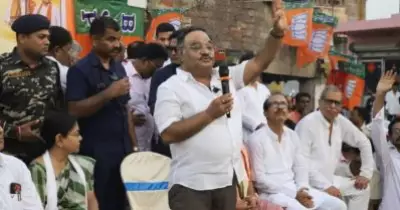 ഇത് ബാബരി-മന്ദിർ രാഷ്ട്രീയത്തിനുള്ള സമയമല്ല': ബംഗാൾ ഉപതെരഞ്ഞെടുപ്പിൽ ന്യൂനപക്ഷ വോട്ട് ലക്ഷ്യമിട്ട് ബി.ജെ.പി