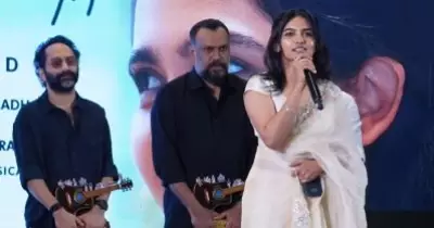 'ഇങ്ങനെയൊരു നായികാ വേഷം ചെയ്യാൻ കഴിയുമെന്ന് കരുതിയിരുന്നില്ല', പ്രേമലുവിവും ബെത്‌ലഹേമിലും എന്നിൽ വിശ്വാസമർപ്പിച്ച ഗിരീഷേട്ടന് നന്ദി; മമിത ബൈജു