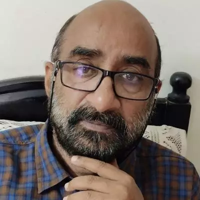 രാജീവ് ചേലനാട്ട്