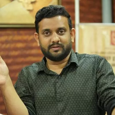 ഡോ. നജീബ് വി.ആര്‍
