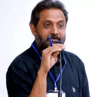  പ്രൊഫ. എ. നുജും