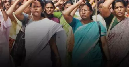 പാര്‍ട്ടി സമ്മേളനങ്ങളില്‍ പന്തല്‍ നിറക്കാന്‍ മാത്രമുള്ളവരാണോ സ്ത്രീകള്‍; മുഖ്യധാരാ രാഷ്ട്രീയ പാര്‍ട്ടികളിലെ സ്ത്രീ പങ്കാളിത്തത്തെ കുറിച്ച് ഒരന്വേഷണം