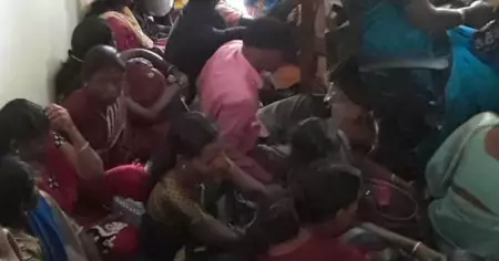 സര്‍ക്കാരിന്റെ ഭൂമി വാഗ്ദാനം പ്രതീക്ഷിച്ച് ആദിവാസിക്കുടുംബങ്ങള്‍ കാത്തിരുന്നത് മൂന്നരവര്‍ഷം; പദ്ധതി റദ്ദ് ചെയ്ത വിവരം അറിഞ്ഞതോടെ ദളിത് സംഘടനകളുടെ നേതൃത്വത്തില്‍ സമരത്തിലേക്ക്