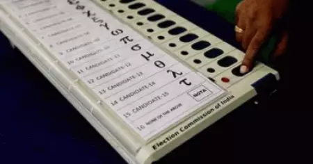 അഞ്ചാംഘട്ട വോട്ടെടുപ്പ്: ബംഗാളില്‍ ബൂത്തിന് നേരെ ബോബേറ്; അമേഠിയില്‍ ജനങ്ങള്‍ വോട്ട് ബഹിഷ്‌ക്കരിച്ചു