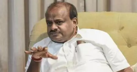 'ഇതിനെയൊക്കെ നേരിടും, അദ്ദേഹം മാനസികമായി ശക്തനാണ്'; ഡി.കെ ശിവകുമാറിനെ തീഹാര്‍ ജയിലില്‍ സന്ദര്‍ശിച്ച് എച്ച്.ഡി കുമാരസ്വാമി