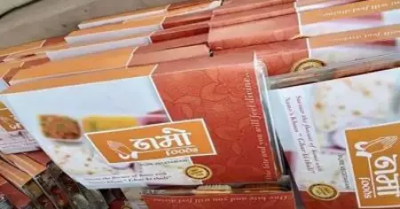 ഉത്തര്‍പ്രദേശില്‍ പോളിങ് ബൂത്തില്‍ നമോ എന്നെഴുതിയ ഭക്ഷണപ്പൊതികള്‍ വിതരണം ചെയ്തു; വിശദീകരണം തേടി തെരഞ്ഞെടുപ്പു കമ്മീഷന്‍