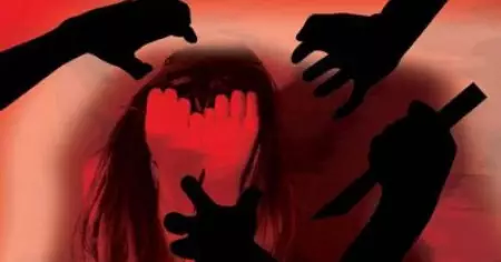 പെൺകുട്ടികളെ ശല്യം ചെയ്തപ്പോൾ ചോദ്യം ചെയ്തു; യുവതിക്ക് നേരെ അക്രമം