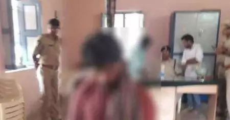 മാങ്ങ പറിച്ചതിന് ദലിത് യുവാവിനെ സവര്‍ണര്‍ തല്ലിക്കൊന്ന് പഞ്ചായത്ത് ഓഫീസിലെ സീലിംഗ് ഫാനില്‍ കെട്ടിത്തൂക്കി
