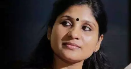 ദീപ നിശാന്ത് കോപ്പിയടിച്ചെന്ന ആരോപണം: കേരള വര്‍മ്മ കോളജ് പ്രിന്‍സിപ്പലിന് യു.ജി.സിയുടെ നോട്ടീസ്