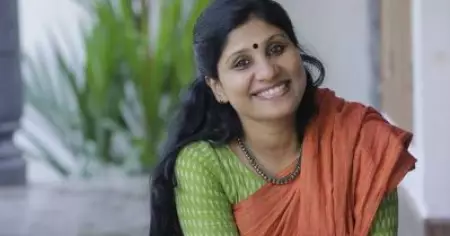 അടുത്ത പുസ്തകത്തിന്റെ ടാഗ് ലൈന്‍ റെഡി!; 'ഒന്നരലക്ഷം വോട്ടിനു ഒരാളെ എം.പിയാക്കിയ ദീപാനിശാന്തിന്റെ പുതിയ പുസ്തകം !'; ദീപാ നിശാന്തിന്റെ മറുപടി