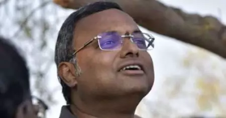മറ്റുള്ളവരുടെ കാര്യങ്ങളെ ത്വരയോടെ നോക്കിക്കാണുന്ന ടി.വി പ്രേക്ഷകര്‍ക്കു വേണ്ടിയാണ് ഈ കേസ് കുത്തിപ്പൊക്കിയത്, ഈ കേസു തന്നെ വ്യാജമാണ്; കാര്‍ത്തി ചിദംബരം