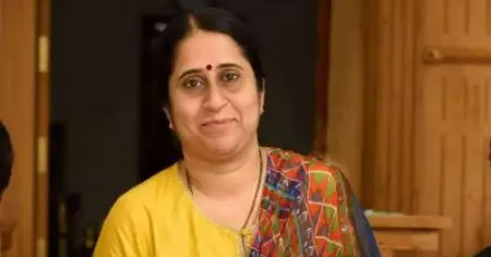 ആന എഴുന്നള്ളത്ത് ഹൈന്ദവ ഗ്രന്ഥങ്ങളിലില്ല; ആനയും ദേവപ്രീതിയുമായി ഒരു ബന്ധവുമില്ല: ലക്ഷ്മി രാജീവ്