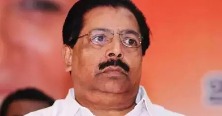 'കോണ്‍ഗ്രസിന്റെ പതനം ആരംഭിച്ചത് ഇവരുടെ കാലത്ത്; മുതിര്‍ന്ന നേതാവിനെതിരെ പരസ്യവിയോചിപ്പറിയിച്ച് പി.സി ചാക്കോ; തിരുത്തി മിലിന്ദ് ദയോറ
