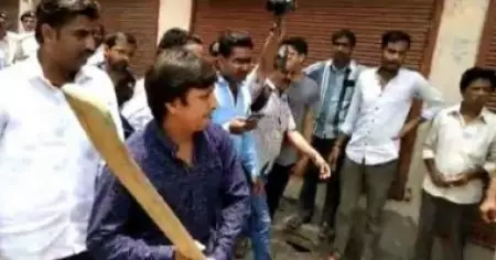 ആകാശ് വിജയ് വര്‍ഗിയയെ മുട്ടുകുത്തിച്ച് നഗരസഭ; ഇന്‍ഡോറിലെ അനധികൃത കെട്ടിടം പൊളിച്ചുനീക്കി