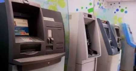 എ.ടി.എമ്മില്‍ പണമില്ലേ? ഇടപാട് പരാജയപ്പെട്ടോ? ; ഉടന്‍ പരിഹരിച്ചില്ലെങ്കില്‍ വൈകുന്ന ഓരോ ദിവസത്തിനും ബാങ്ക് 100 രൂപ നല്‍കണമെന്ന് ആര്‍.ബി.ഐ