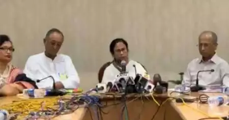 ഡോക്ടര്‍മാര്‍ക്കു മുന്നില്‍ മമത മുട്ടുമടക്കി; 10 സുരക്ഷാ നിര്‍ദേശങ്ങള്‍ക്ക് അംഗീകാരം