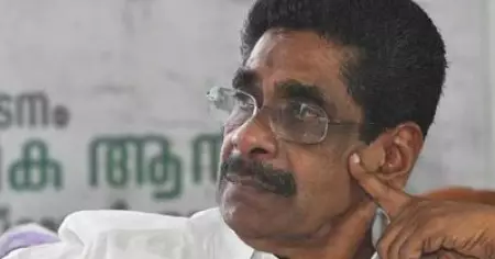 സുധാകരന്റെ പരാമര്‍ശത്തില്‍ വിഷമമുണ്ട്; പിറന്നാള്‍ ദിനത്തില്‍ വി.എസിനോട് ഖേദം പ്രകടിപ്പിച്ച് മുല്ലപ്പള്ളി