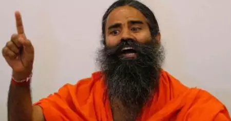 മൂക്കിലൂടെ കടുകെണ്ണ ഒഴിക്കുന്നത് കൊറോണ വൈറസിനെ നശിപ്പിക്കുമെന്ന് ബാബ രാംദേവ്, ഒരു മിനുട്ട് ശ്വാസം പിടിച്ചുവെച്ച് രോഗ നിര്‍ണയം നടത്താമെന്നും പരാമര്‍ശം