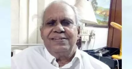 കവിയും ഗാനരചയിതാവുമായ പഴവിള രമേശന്‍ അന്തരിച്ചു