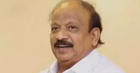 കര്‍ണാടകയില്‍ റോഷന്‍ ബെയ്ഗിനെ സസ്‌പെന്‍ഡ് ചെയ്ത് കോണ്‍ഗ്രസ്