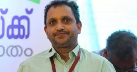 പുര കത്തുമ്പോള്‍ വാഴ വെട്ടാനിറങ്ങരുതെന്ന് കെ സുരേന്ദ്രനോട് ഡോക്ടര്‍; ഇത് രാഷ്ട്രീയം പറയേണ്ട അവസരമല്ല'