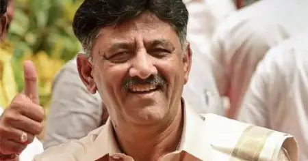 ഡി.കെ ശിവകുമാറിനെ  ദേശീയ അദ്ധ്യക്ഷനാക്കണമെന്ന് ആവശ്യപ്പെട്ട് ഇന്ത്യയൊട്ടാകെയുള്ള കോണ്‍ഗ്രസ് പ്രവര്‍ത്തകര്‍; സോഷ്യല്‍ മീഡിയയില്‍ പ്രചരണം, ആവശ്യം ഉന്നയിച്ച് മണി ശങ്കര്‍ അയ്യരും