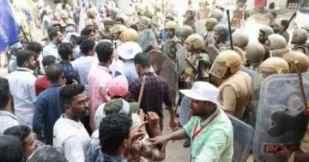 തിരുവനന്തപുരം ലോ കോളേജില്‍ എസ്.എഫ്.ഐ- ഫ്രറ്റേണിറ്റി പ്രവര്‍ത്തകര്‍ തമ്മില്‍ സംഘര്‍ഷം