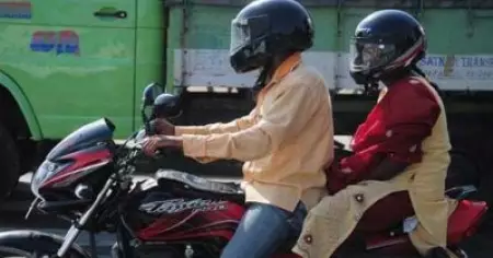 പിന്‍സീറ്റില്‍ ഇരിക്കുന്നവര്‍ക്ക് ഹെല്‍മെറ്റും സീറ്റ് ബെല്‍റ്റും നിര്‍ബന്ധമാക്കി