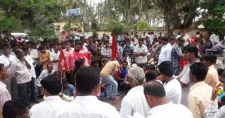 രണ്ടാം മോദി സര്‍ക്കാരിനെതിരെ ആദ്യപ്രതിഷേധം; തെരുവിലിറങ്ങിയത് ആയിരക്കണക്കിന് കര്‍ഷകരും ആദിവാസികളും