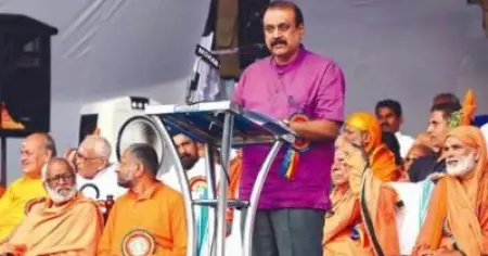 കേരളത്തില്‍ ഹിന്ദുക്കള്‍ കുറഞ്ഞു വരുന്നു; മഹാരാഷ്ട്രയില്‍ നിന്നും യു.പിയില്‍ നിന്നുമെല്ലാം ഹിന്ദുക്കളെ കൊണ്ടു വരേണ്ടി വരും: ടിപി സെന്‍കുമാര്‍